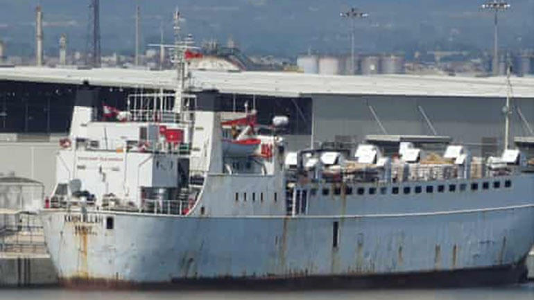 Εγκλωβισμένα χιλιάδες βοοειδή αργοπεθαίνουν εδώ και δύο μήνες σε πλοία στη Μεσόγειο